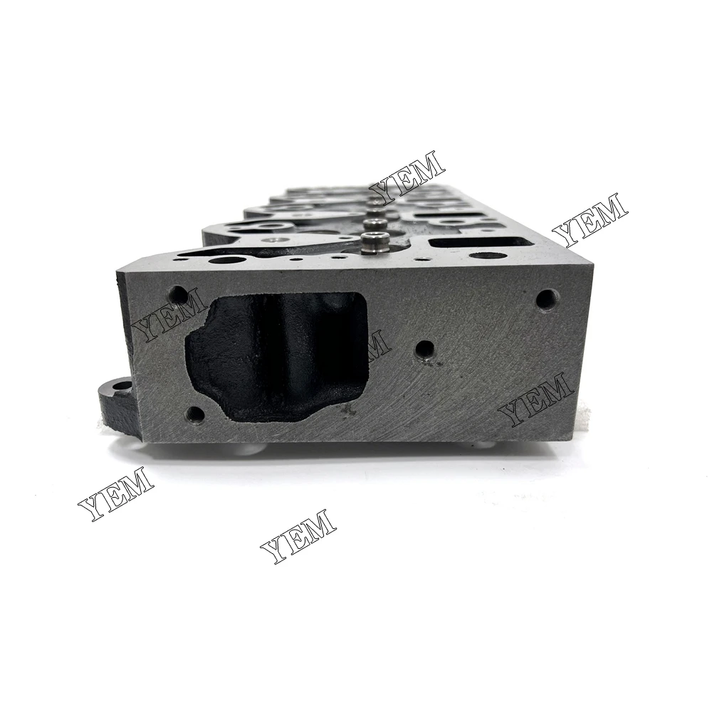 4LE1 Cylinder Head for Isuzu Cylinder Head Engine Parts Factory 3