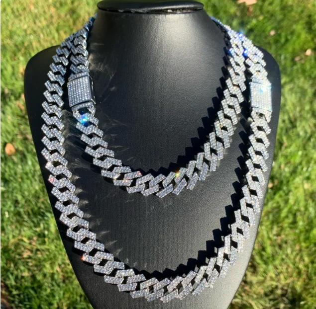 Iced Out Diamond Necklaces - Cuban Link Chains for Men