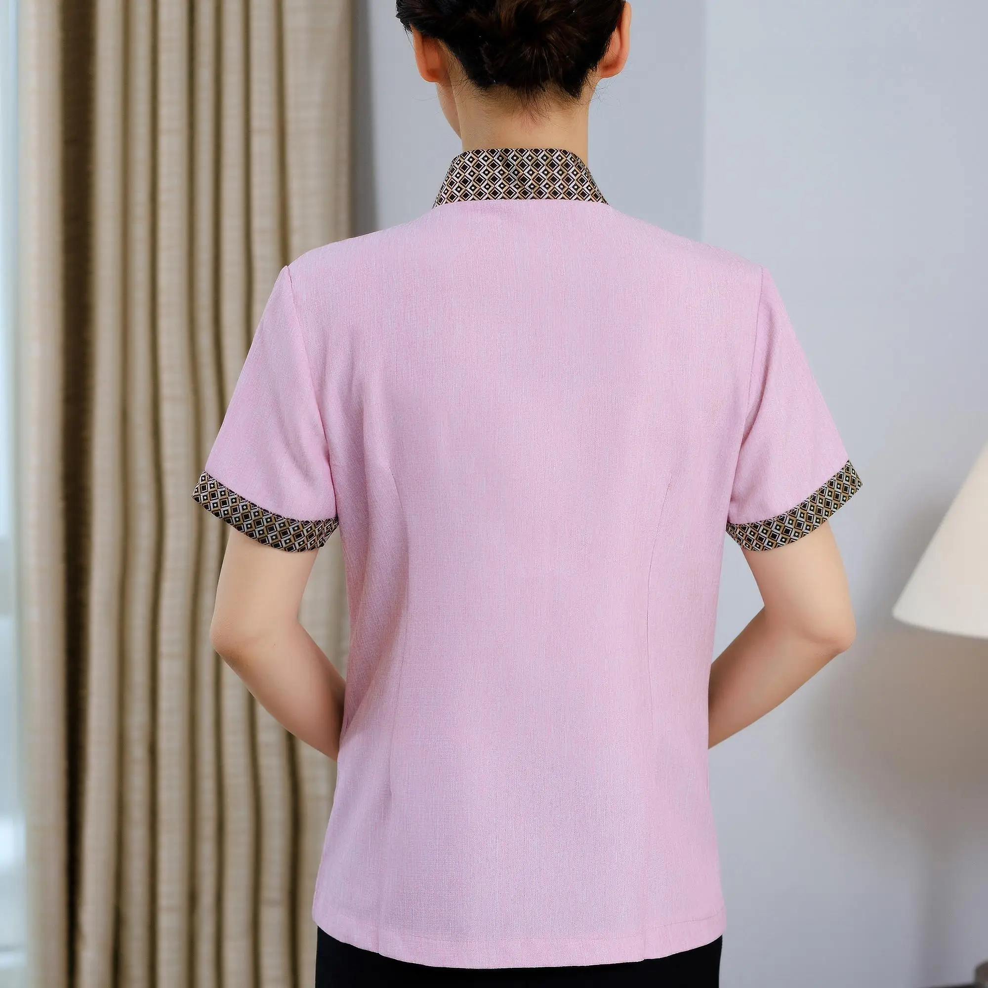 Factory Priced Hotel Cleaning Work Tunic Customized Logo Restaurant Housekeeping Uniform for Cleaners Near Me
