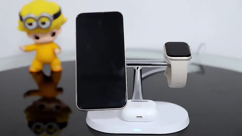 3 in 1 30W Magnetic Wireless Charger Stand Magnetic for iPhone 15 14 13 12  Pro Max Earphone Apple Watch 8 Fast Charging Station