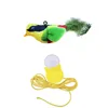Pájaro cantor de color amarillo verdoso