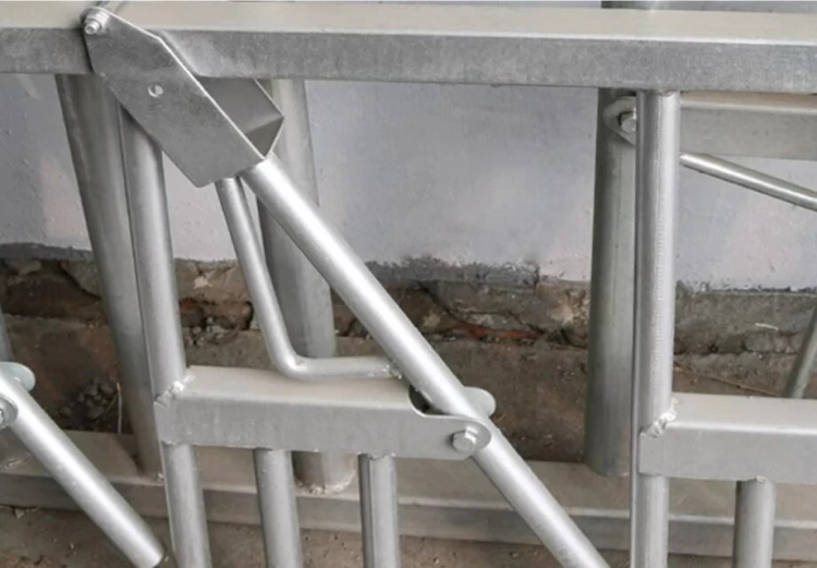 Cattle Headlock - Secure and Efficient Cow Farm Equipment