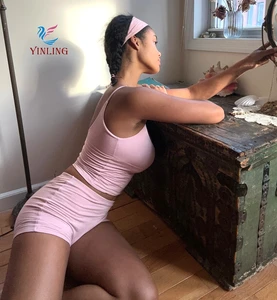 Workout Sets for Women 2 Piece Twist Front Halter Sports Bras Booty Shorts Exercise Gym Yoga Gym Fitness Sets Wholesale