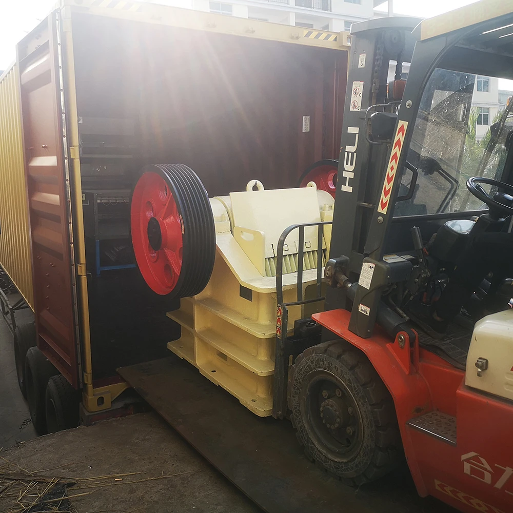 Small Size Mini diesel Engine Limestone Rock Gold Ore Jaw Crusher Machine