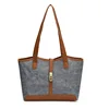 Blu con Marrone