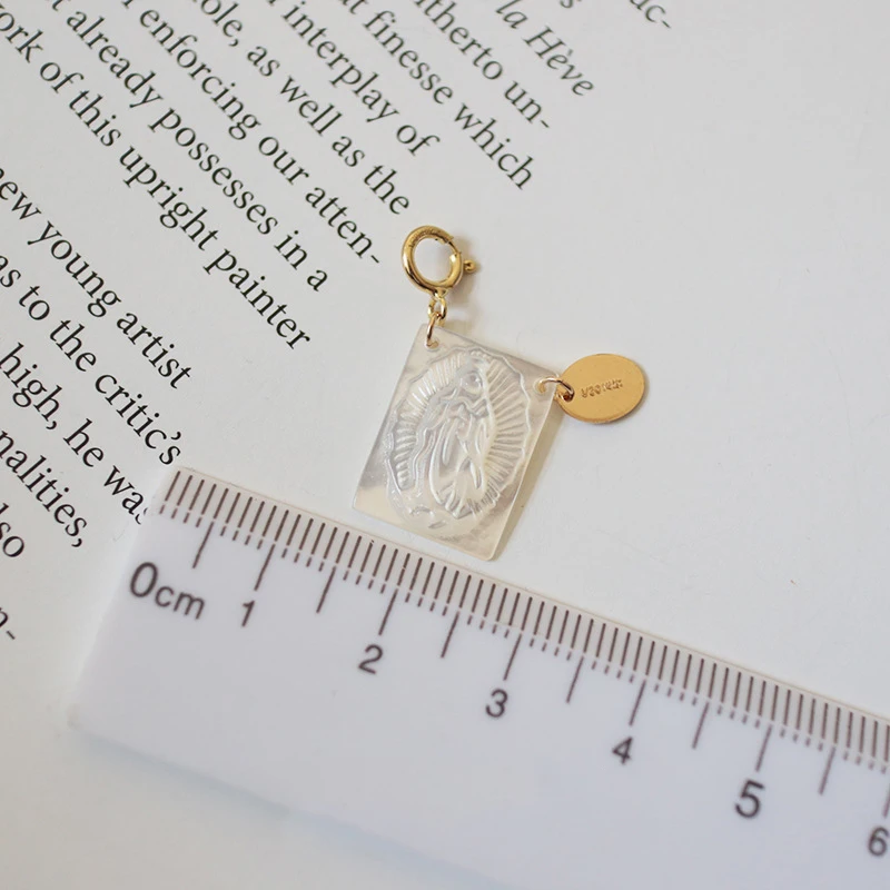 Hand Carving MOP Shell Cameo the Virgin Mary Pendant /Charm Stainless Steel Round Clasp DIY Necklace Bracelet Accessories