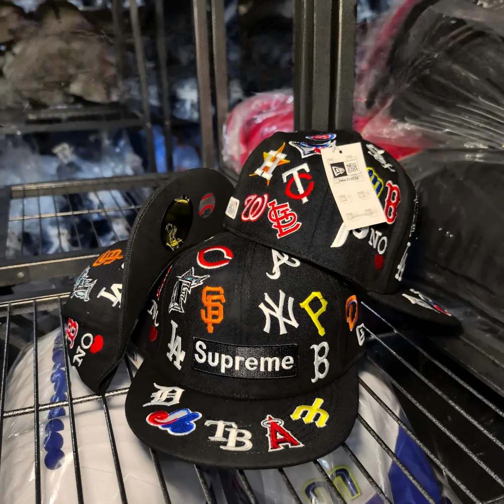 Multi-Logo Embroidered Flat Brim Baseball Cap Unisex Hip Hop Streetwear Snapback Hat for Men Women