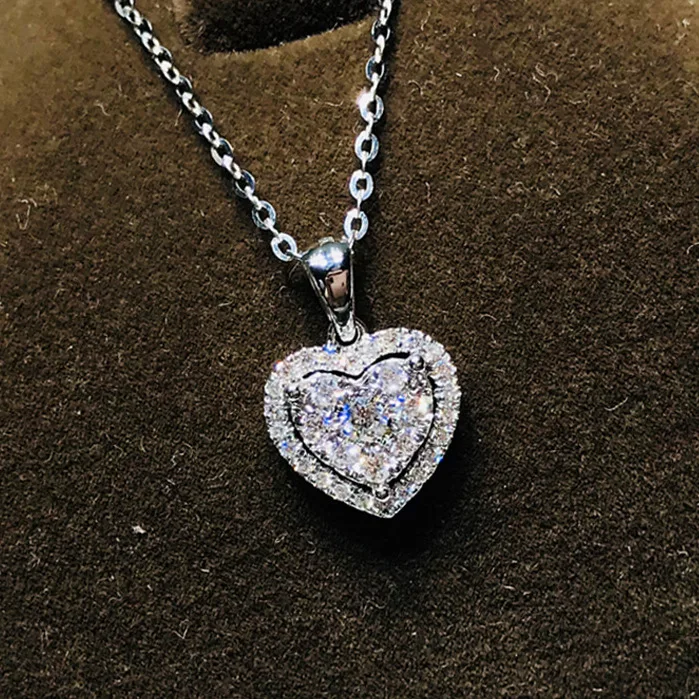 Elegant Valentine's Heart Necklace - 18