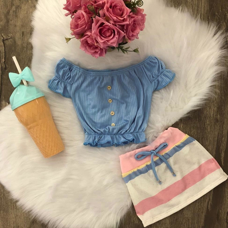 
Новый Модный комплект одежды для маленьких девочек, летний топ с открытыми плечами + юбка в полоску, комплект из 2 предметов, Европейский Детский костюм 