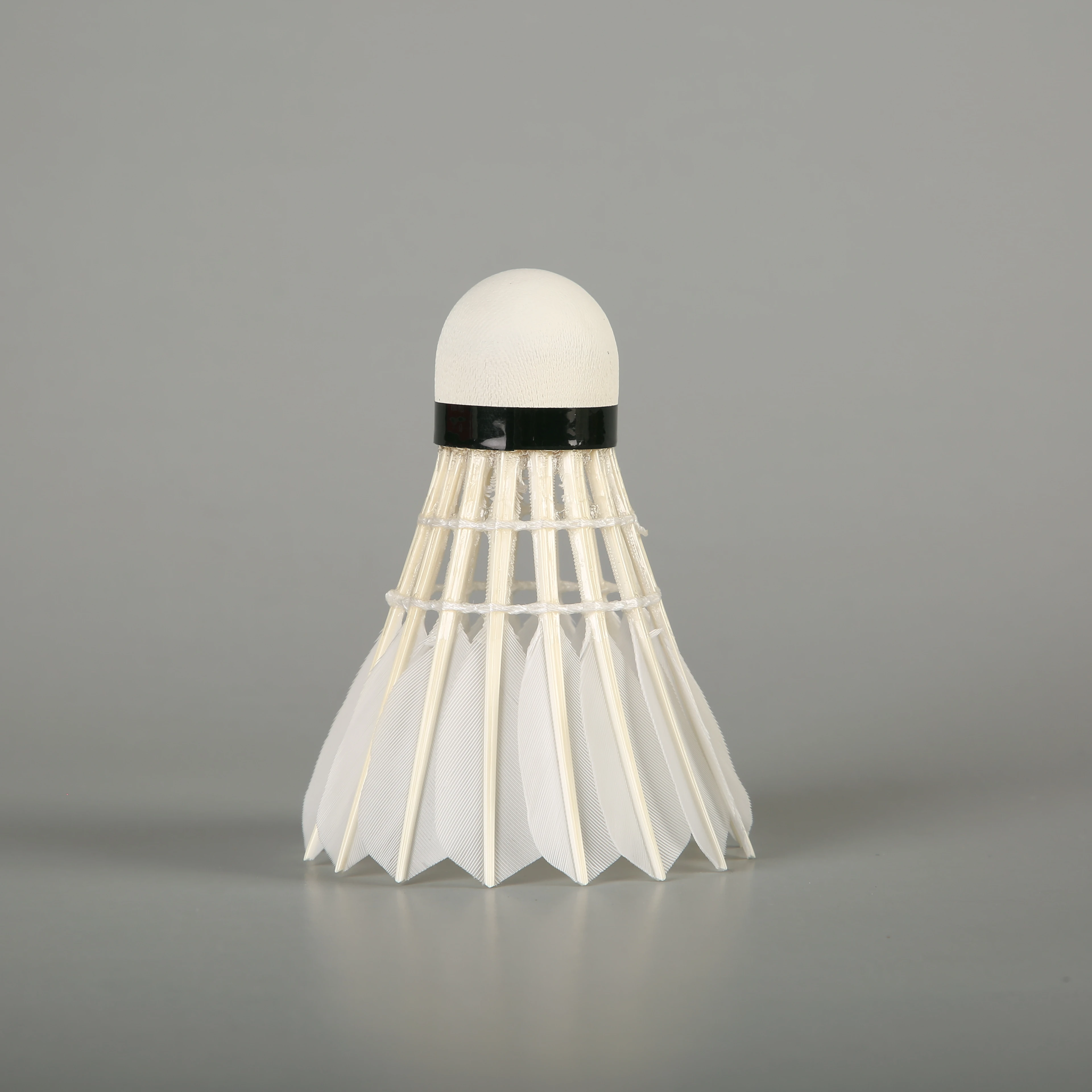 Durable Factory Supply Cheap Price Lingmei 10 Pro Professional Badminton Shuttlecocks Training Shuttlecock