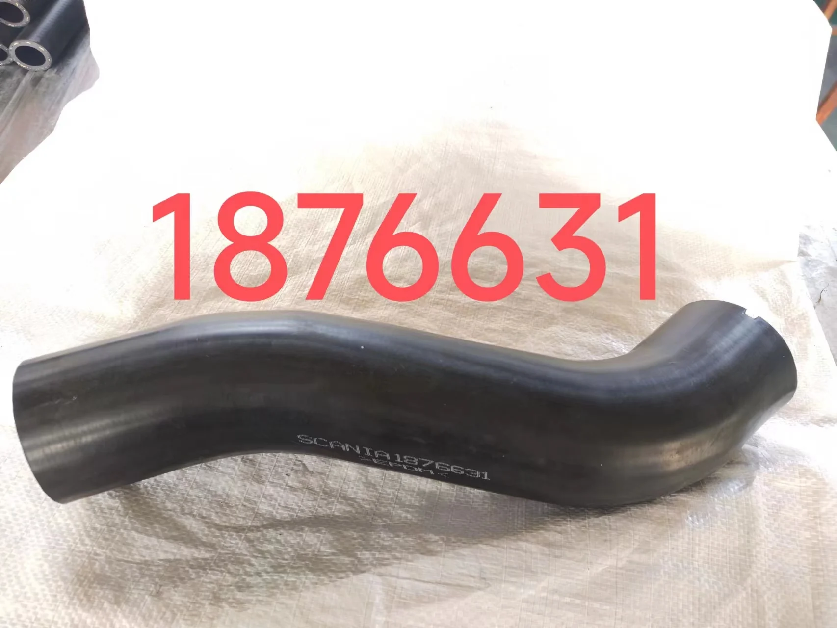 かがり火 JAL B8 1876631 for SCANIA Water Cooling Hose 1521088 for RETARDER