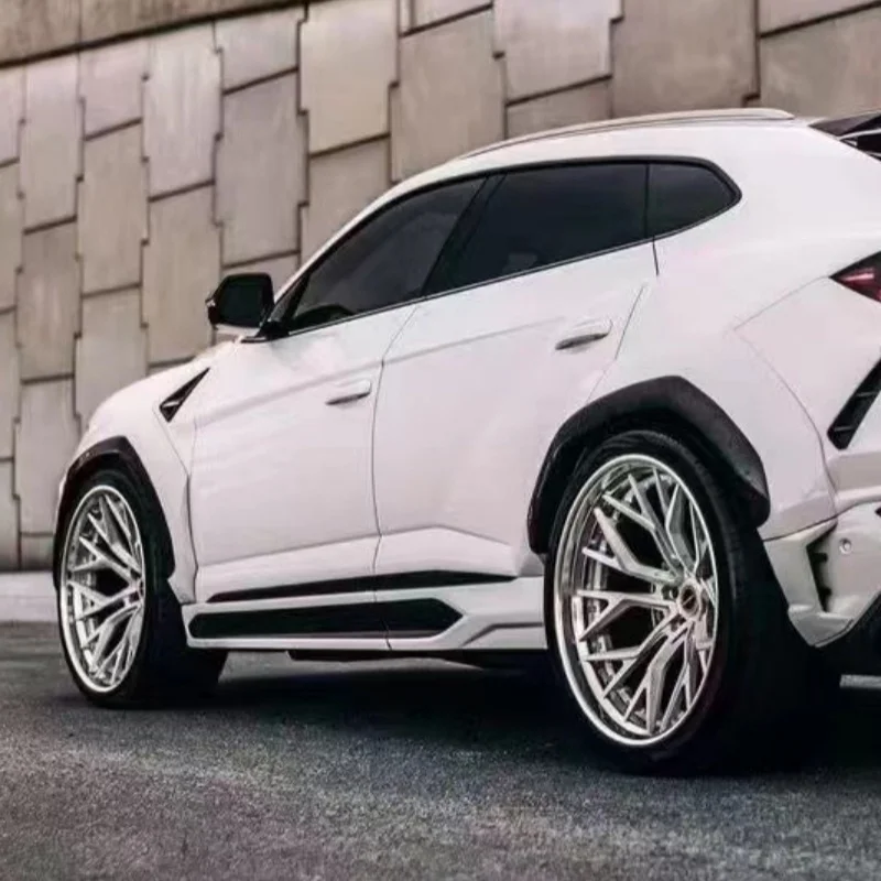 Para-lamas para Lamborghini Urus foto 6