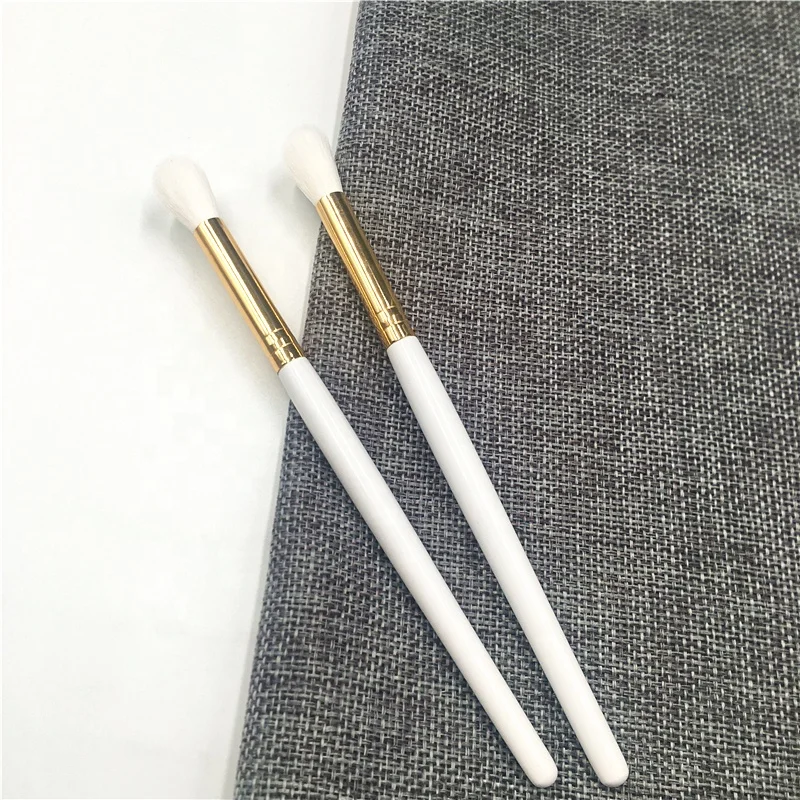 Простая Мягкая Белая кисть для теней для век с логотипом на заказ, Золотая кисть для растушевки, Профессиональные синтетические кисти для макияжа
