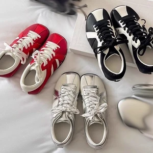 Summer Hot Selling Red square Toe Design Flat Shoes Casual and Comfortable Women's Sports Shoes