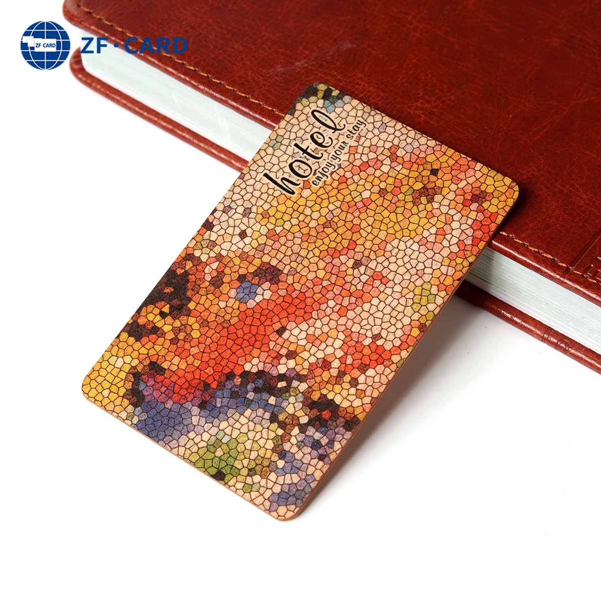 Smart RFID Wooden Card (R) 215 Chip Waterproof 13.56MHz PVC PET Plastic Materials NFC Communication Interface Hotel Use CR80