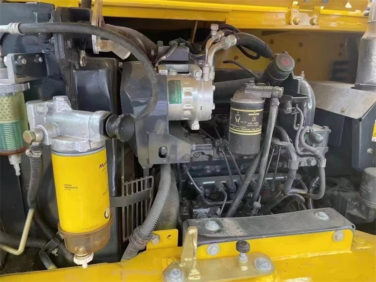 Used Komatsu PC70-8 Excavator with 1400 Working Hours 6500KG Operating Weight and 0.3m³ Bucket Capacity