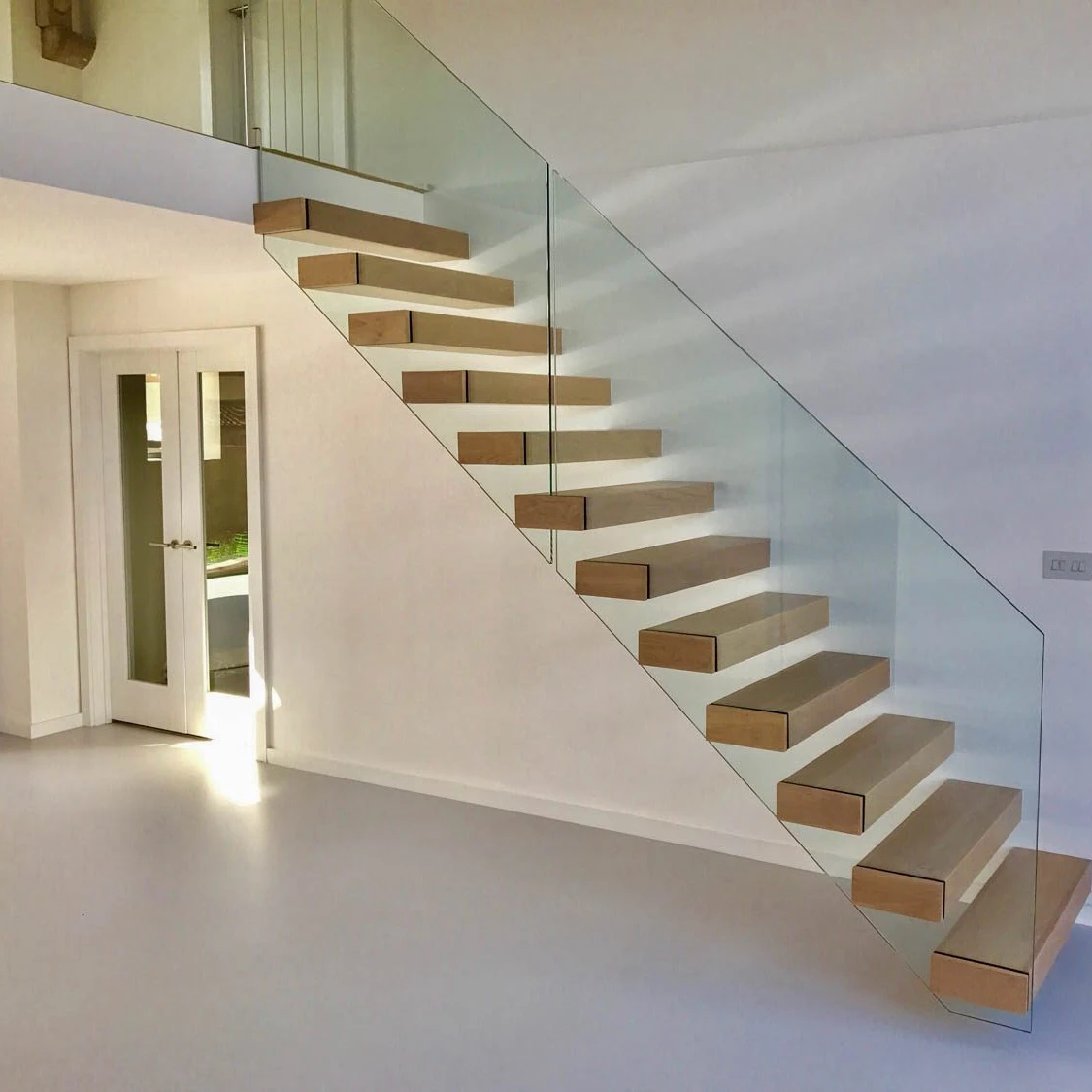 ACE Float Stairs Wooden Step Hidden Stringer Floating Modern Staircase for Indoor