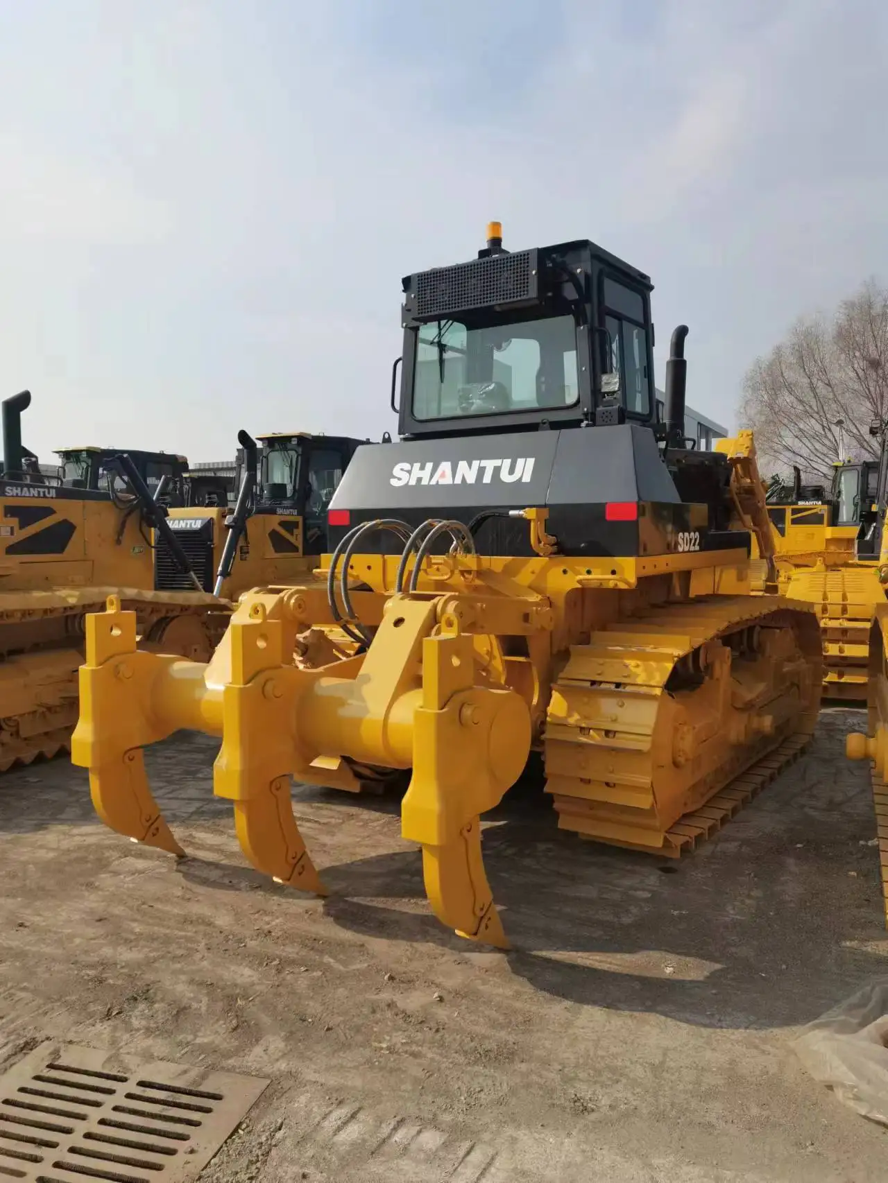 220hp Shantui Dozer Bulldozer Tractor Crawler Bulldozer Sd22 For Sale ...