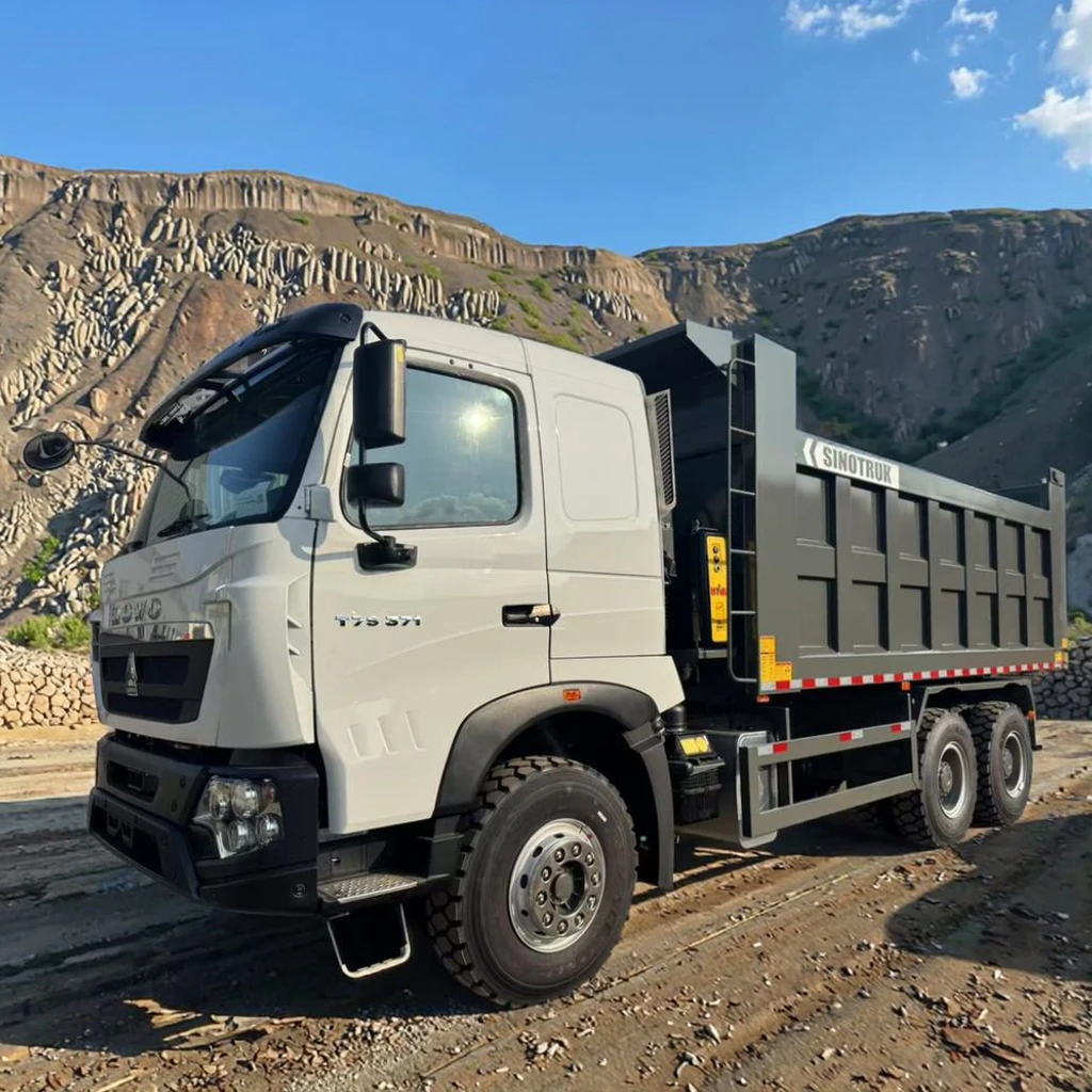 2025 Brand New Sinotruck Howo T7S 371hp 6*4 Dump Truck Front Lifting Tipper