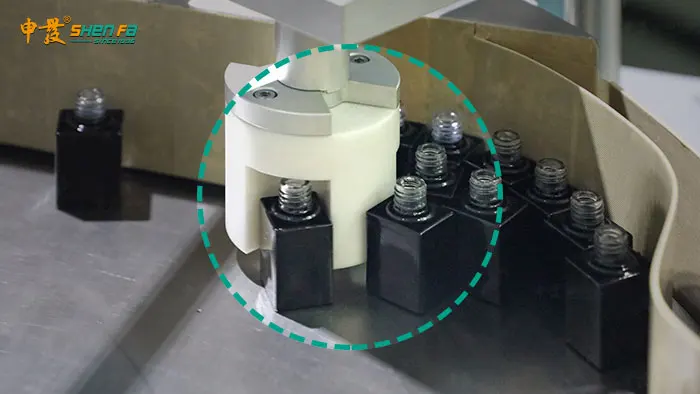 Parfümflasche-Seiden-Drucker-Fully Auto Servo-Siebdruck-Maschine für Parfüm-Industrie