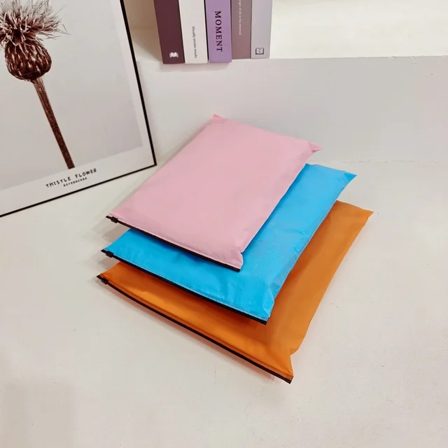 The Factory Directly Customizes logo Color Plastic T-shirt Packaging Bags and Zipper Clothing Packaging