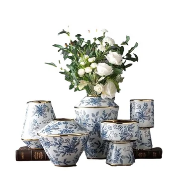 Jingdezhen handmade blue and white ceramic small flower vase with gold rim