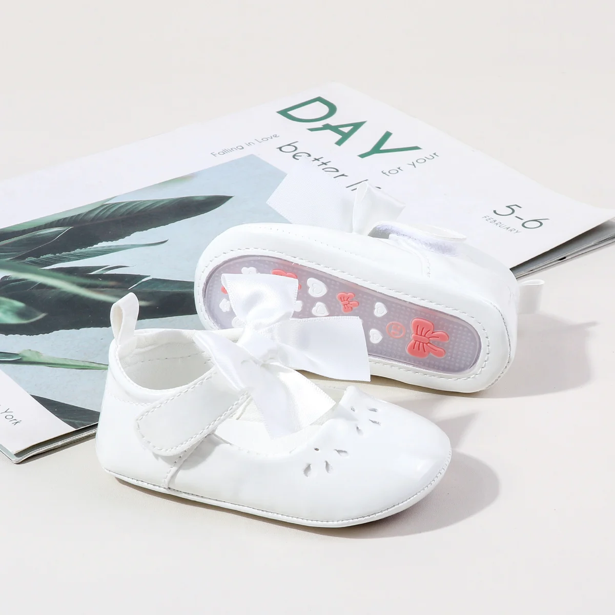 Big Bowknot Design Bling Cloth Material Soft Sole Princess Newborn Infant Bbay Shoes for Girls details