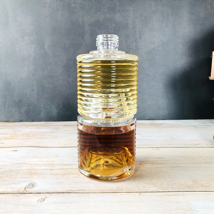 Wholesale Stackable Mini 100ml 150ml 200ml Gin Rum Liquor Glass Bottle