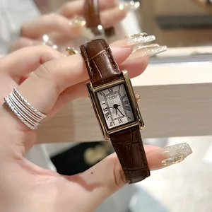 New Women Vintage Watch Antique Western Design Light Luxury Personalized Fashionable Lover's Gif Party Jewelry for Women