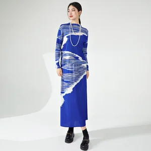 Miyake Women's Casual Style Pleated Fabric Two-Piece Set A-Line Skirt and Elastic Top Personalized Printed Elegant Temperament
