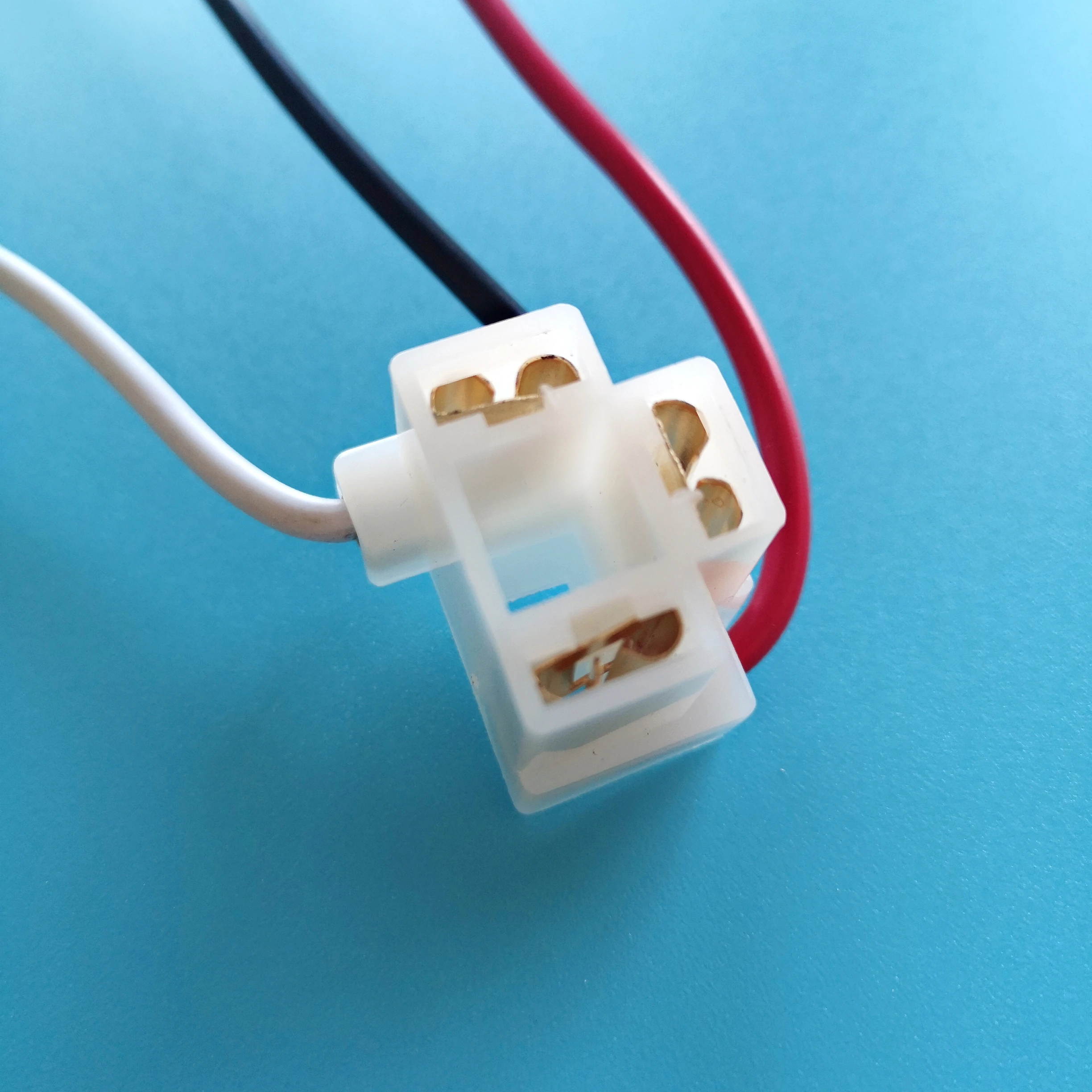 Custom Auto Connector Wire Harness Tail Light Headlight Foglight Socket Wiring Harness for Led Light Bulb H7 9007 9006 9005 H13
