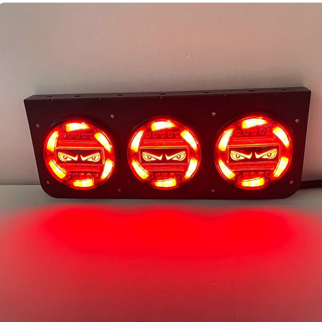 Truck LED five-inch trailer high brightness waterproof triple brake burst flash steering rear combination rear tail light 2