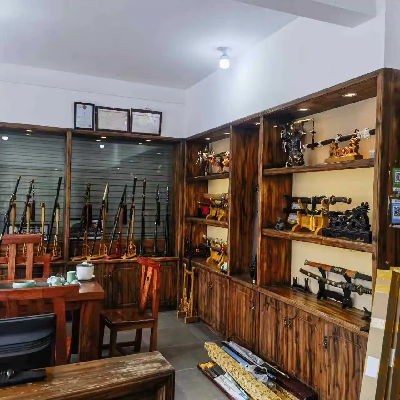 25CM Valorant 2025 Champions Butterfly Knife Zinc Alloy Gold/Black