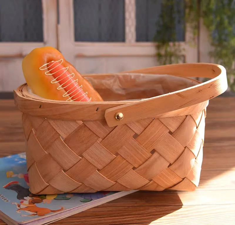 Chinese Rustic Style Weaving Picnic  Basket with Handle Home Decor Hanging Wall Basket Wedding Gift Storage Basket
