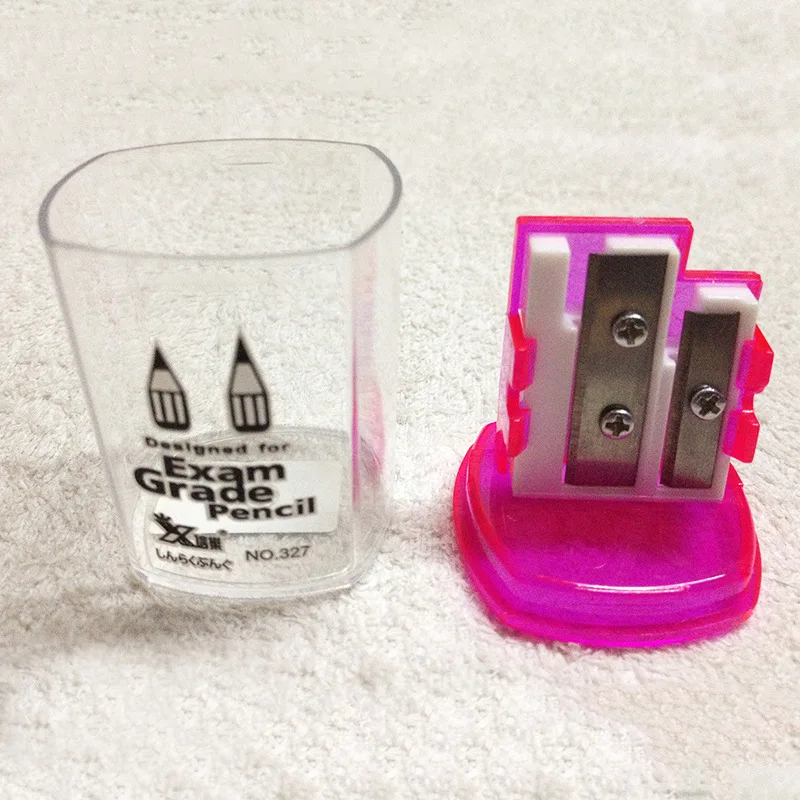 Производитель непосредственно для учеников начальной школы канцелярские принадлежности ручная точилка пластиковая прозрачная точилка для карандашей с двойным отверстием