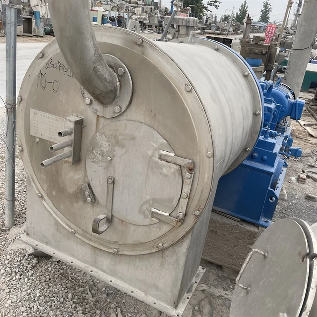 The pusher centrifuge is used for the separation of degreased oils in dairy products, etc
