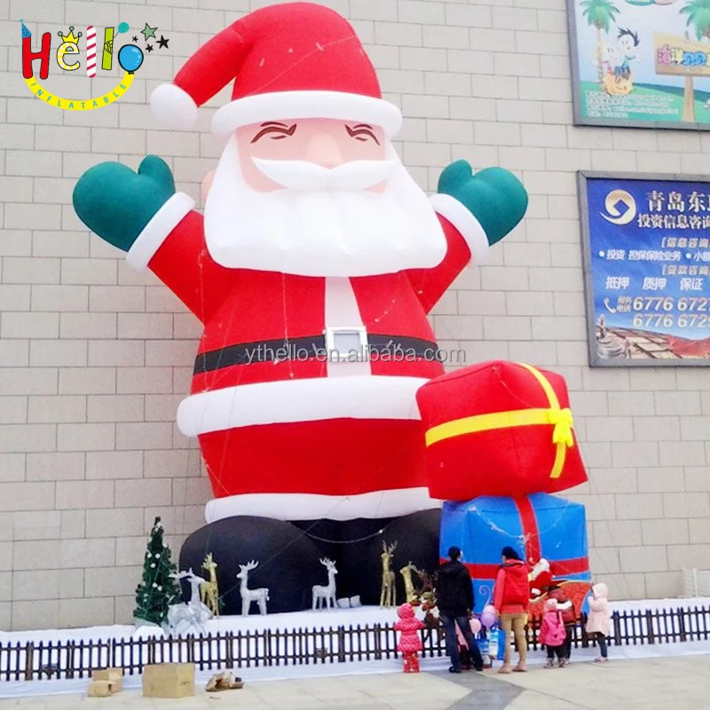 巨大なインフレータブル サンタクロース - 芸術的なクリスマス装飾用