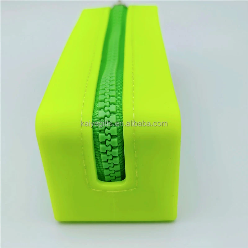 silicone purse