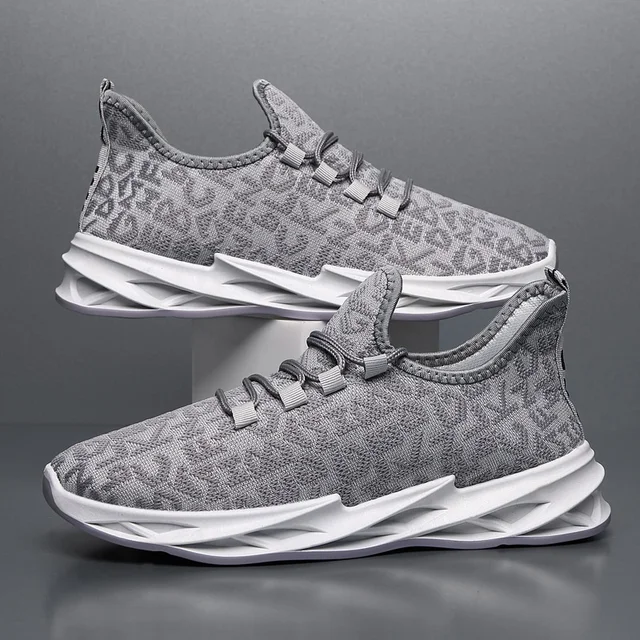 Blade Men's Casual Skateboarding Shoes Trendyy Versatile Winter Running Shoes Lace-Up Closure Cross-Border Street Stall Shoes