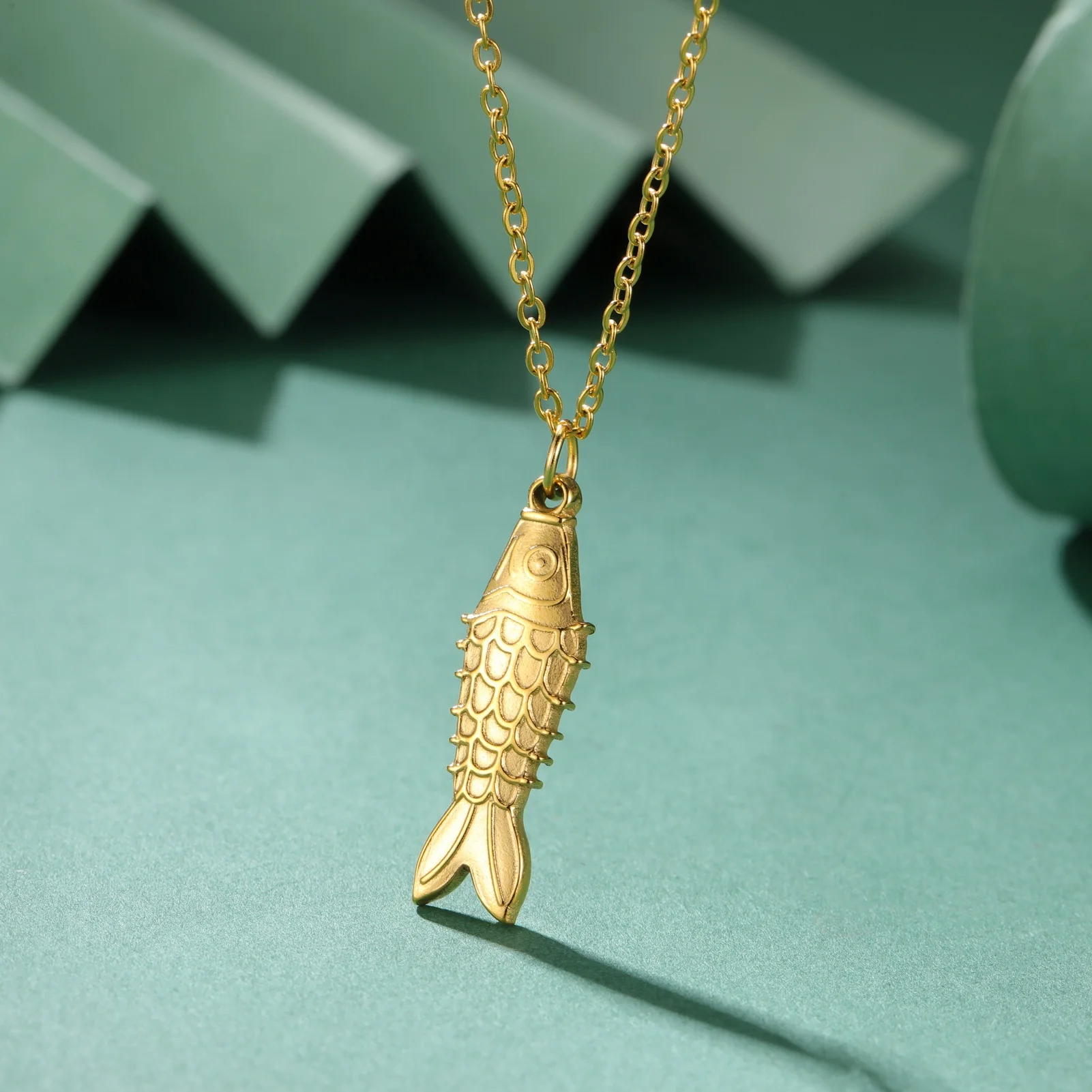 Pendentif Poisson En Or Pour Fabrication De Bijoux, Pendentif