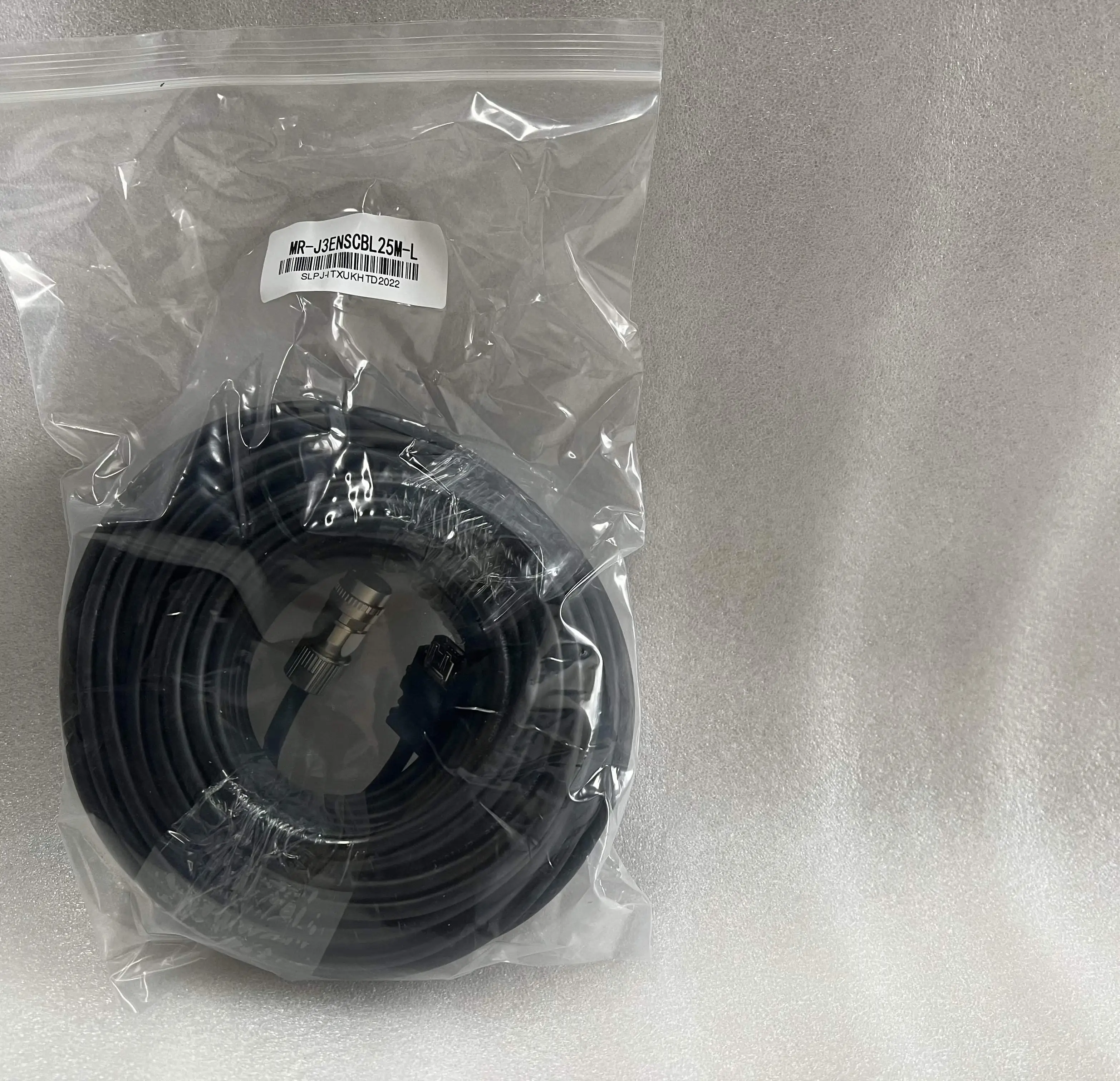 MITSUBISHI Servo Encoder Cable MR-J3ENSCBL25M-L MITSUBISHI Servo Encoder Cable MR-J3ENSCBL25M-L
