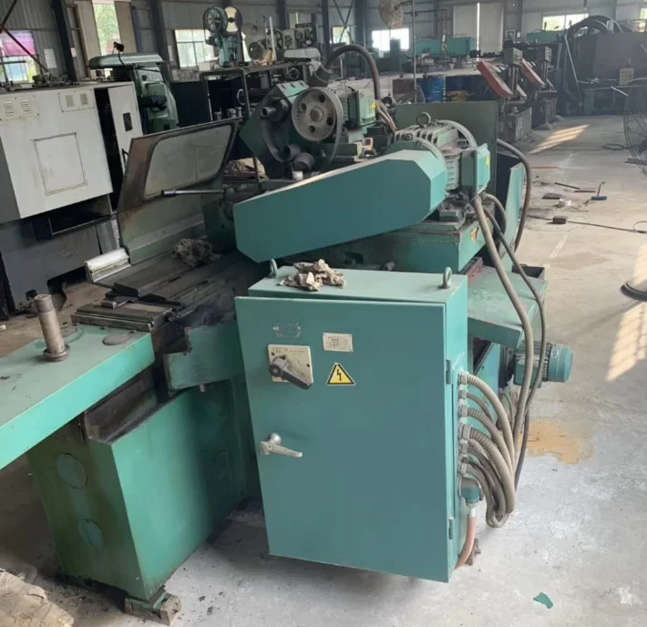 Высокоточная универсальная цилиндрическая шлифовальная машина M1432B 1000 мм для обработки мелких деталей