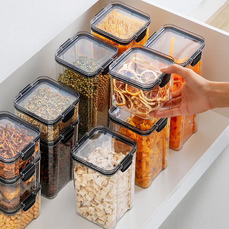 Plastic Reusable Airtight Stackable Easy Snap Lock and BPA Free Food Storage Container Bins Set with Lid for Kitchen Use
