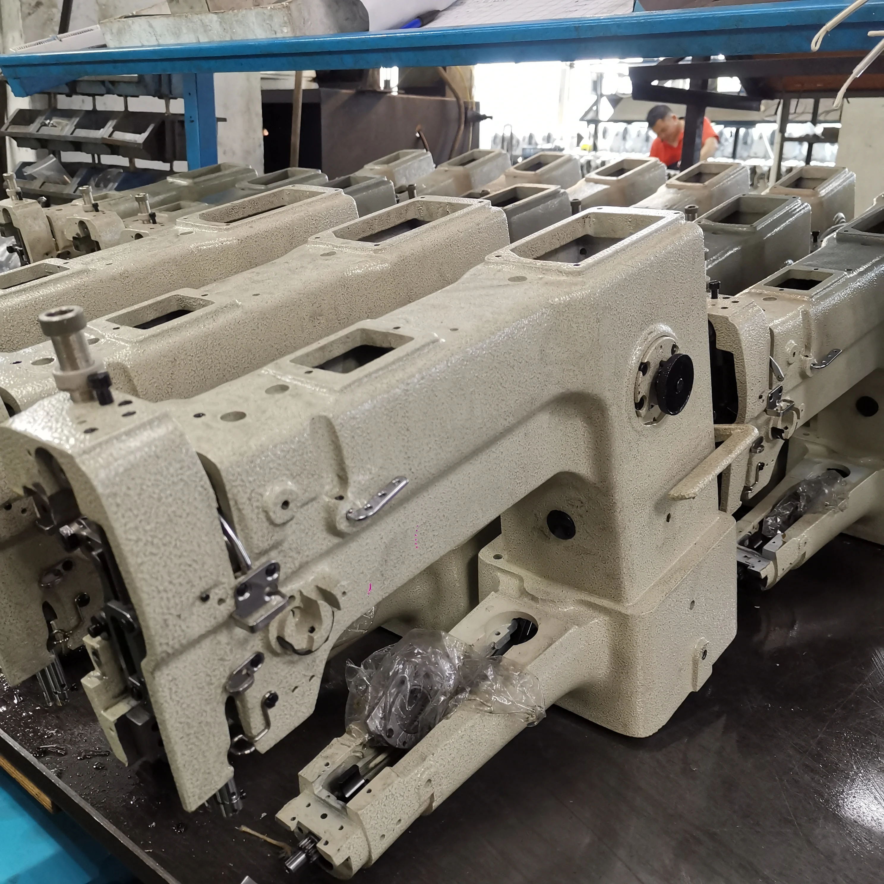 Heavy Duty Industrial Leather Sewing Machine - Cylinder Bed, Walking ...