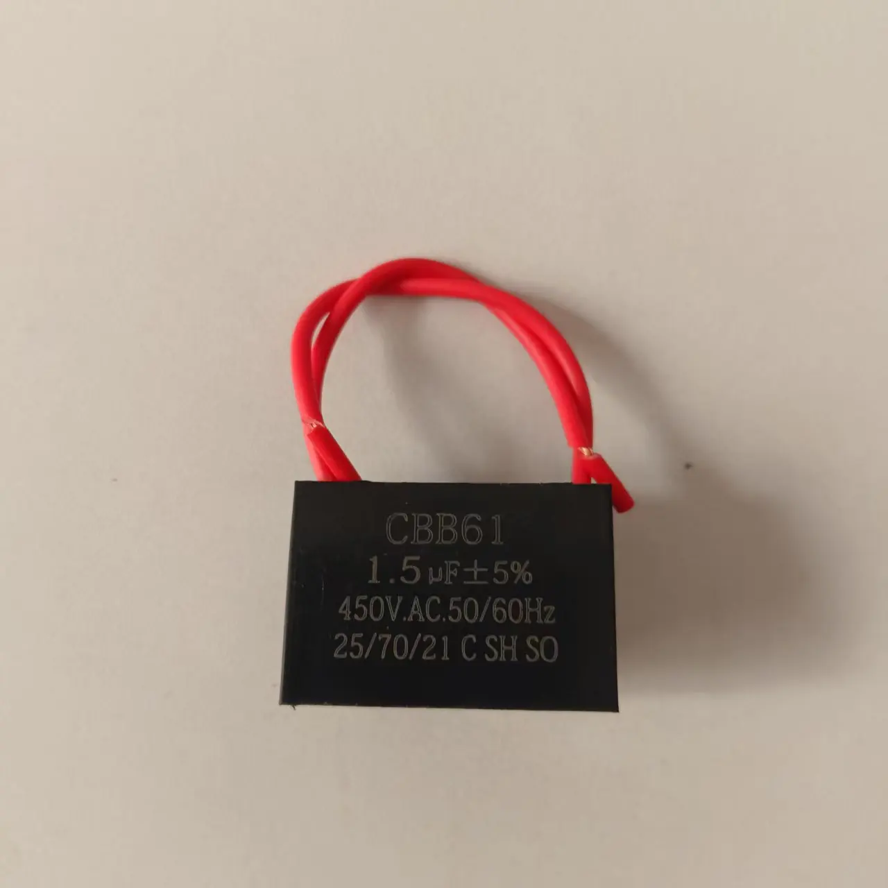 CBB61 2Uf 2.5Uf 3.5Uf 450V square fan AC motor capacitor with wire.