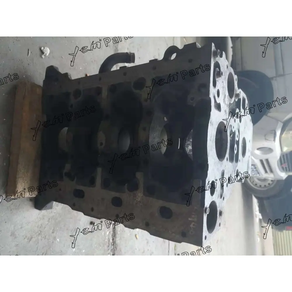 4M40 Cylinder Block for Mitsubishi Engine. 2