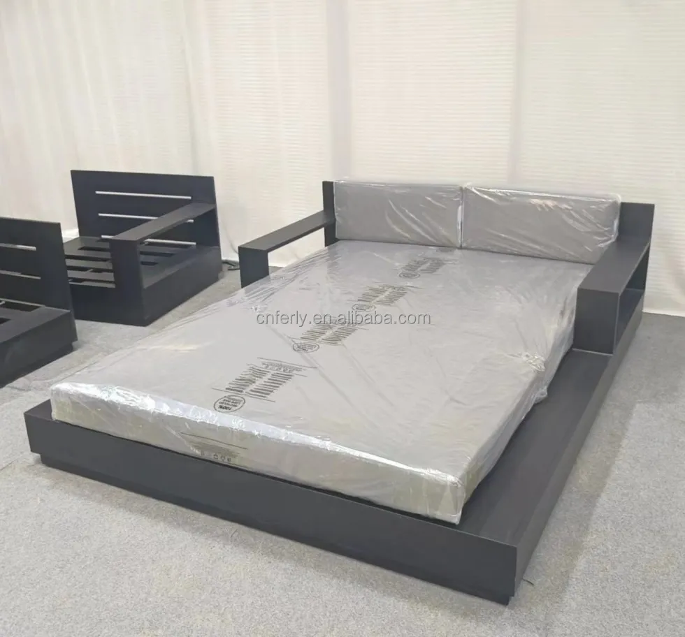 Luxurious New Outdoor Aluminum Sectional Black and White Pool Daybed Versatile Use for Garden Patio Hotels and Villas