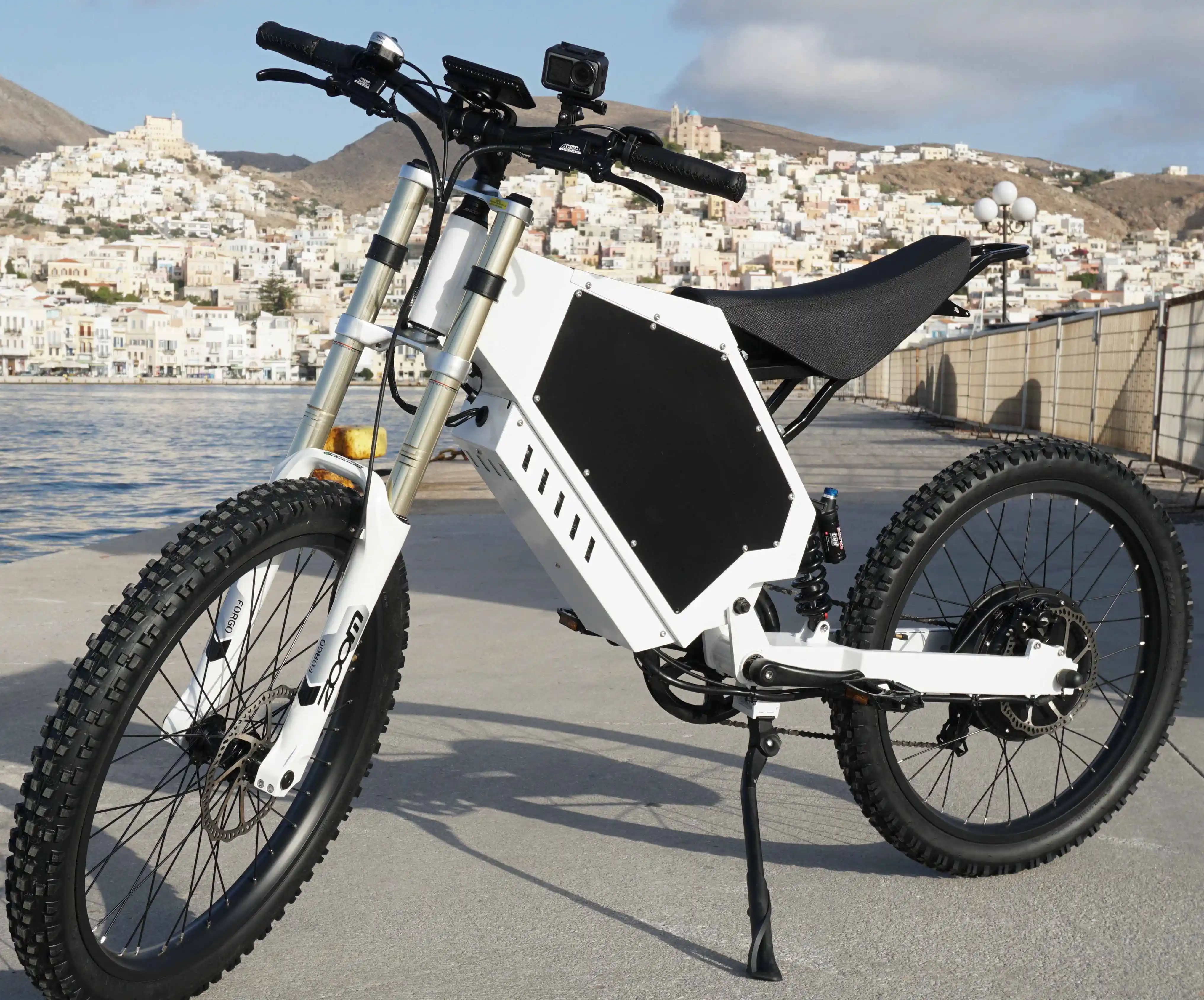 8000 Electric Bike - Efficient City Ride with 72V Battery