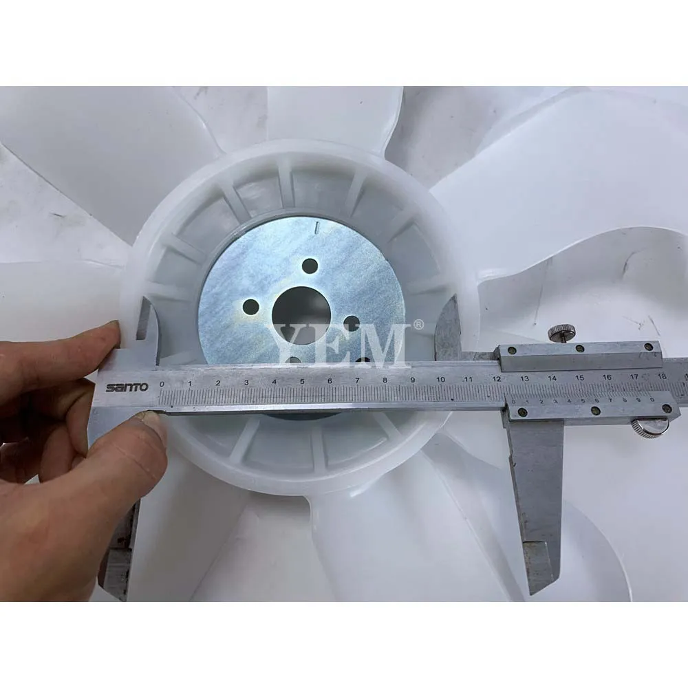 V1505 Cooling Fan 16241-74110 for Kubota Engine Spare Part 3