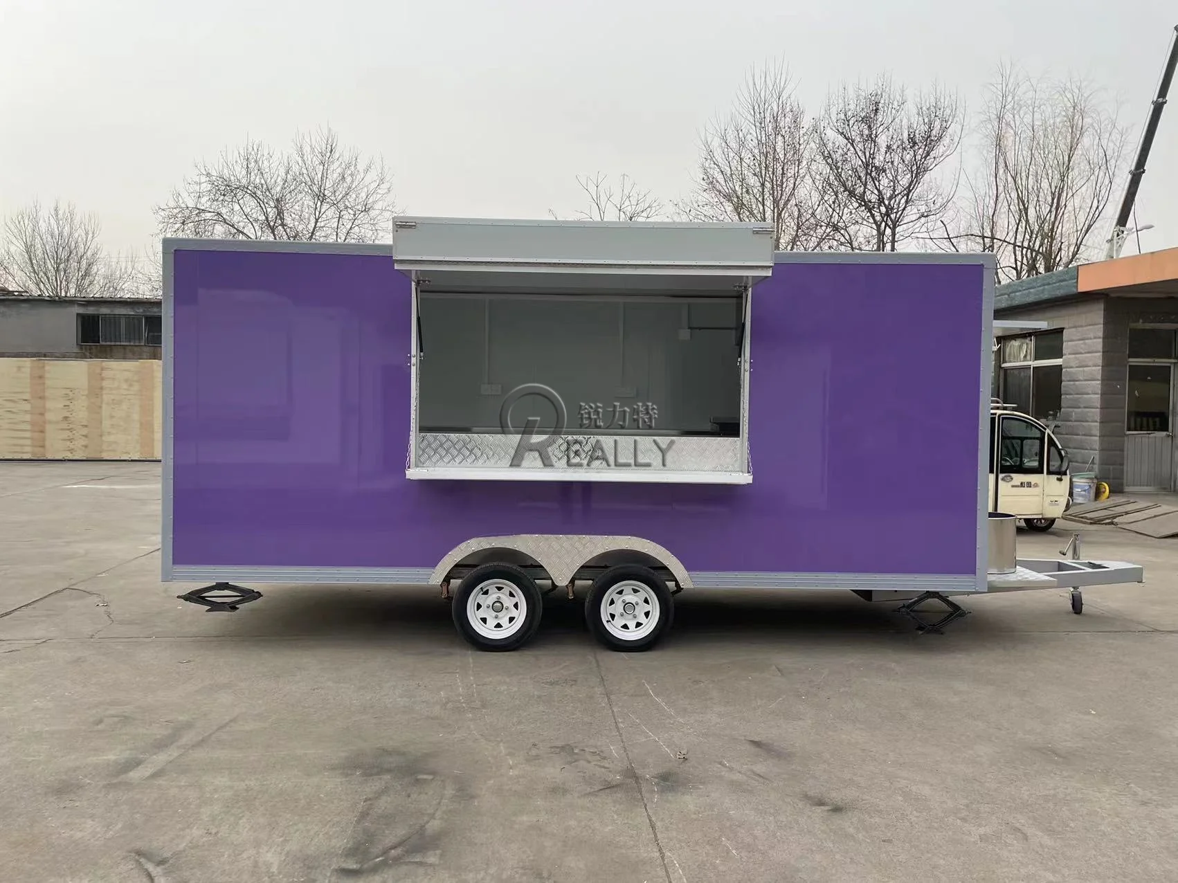 Large Mobile Food Trucks Catering Trailer For Sale Hot Dog Food Truck